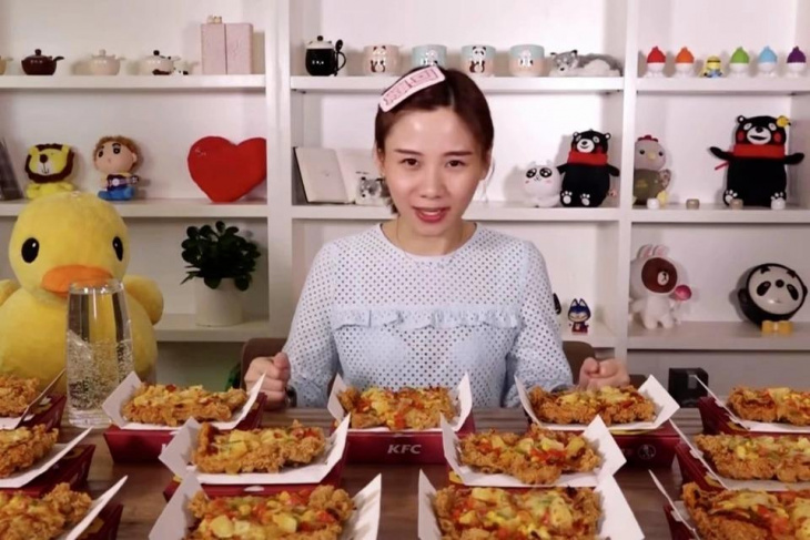 mukbang, review đồ ăn, food blogger, , ẩm thực, luật mới khiến người làm clip mukbang ở trung quốc khó tồn tại