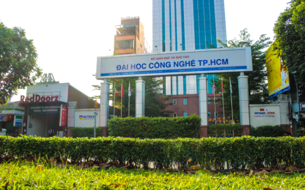 top 10 các trường đào tạo ngành luật nổi tiếng tốt nhất tphcm